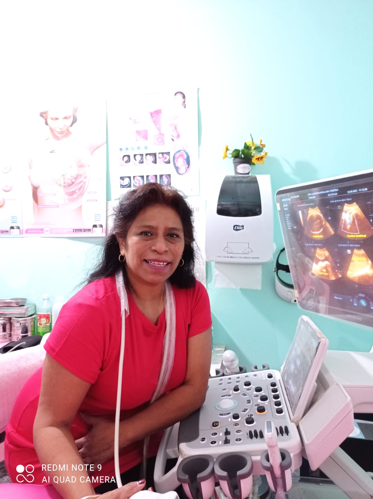 Obstetra Elisa Cumpa